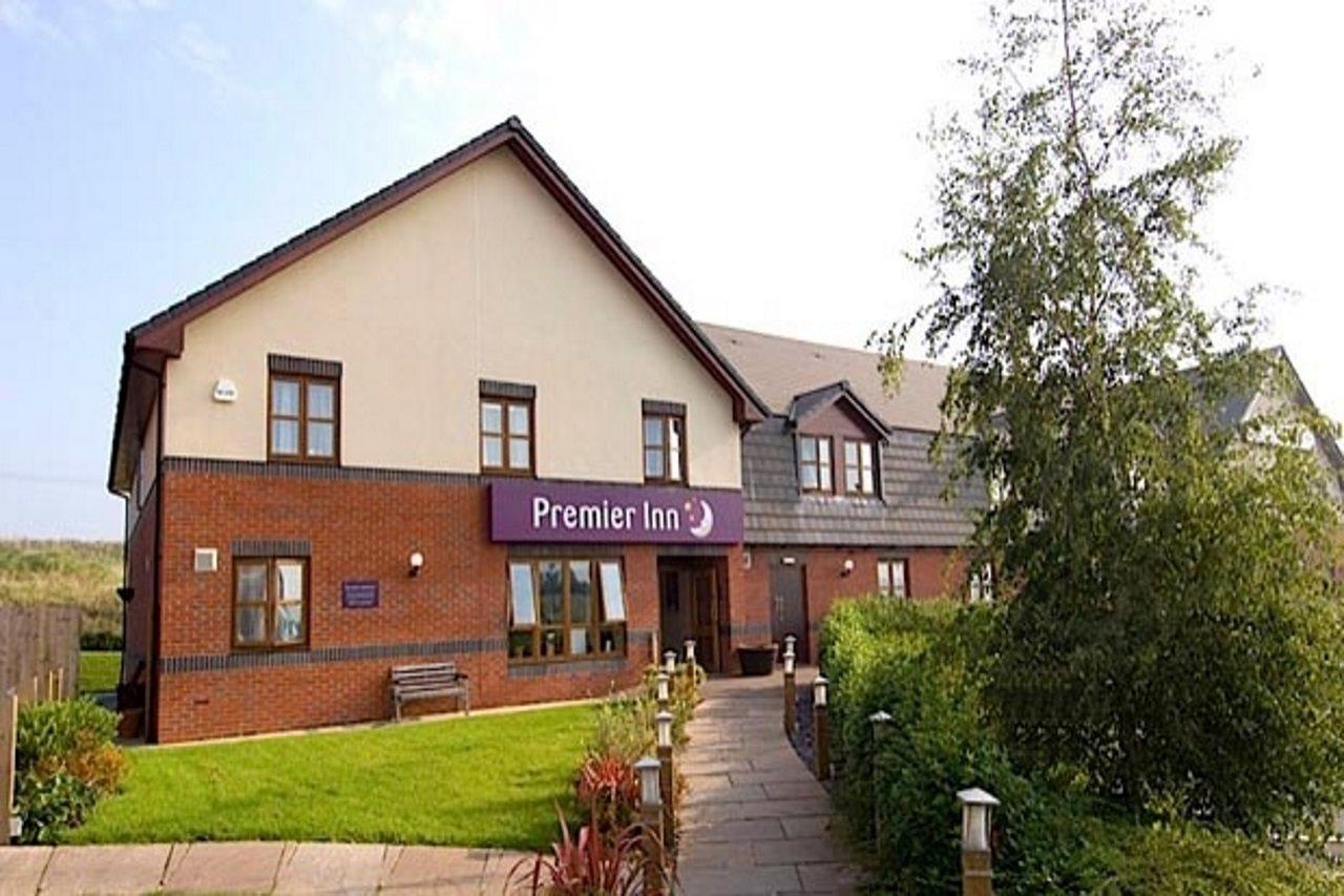 Premier Inn イブシャム エクステリア 写真