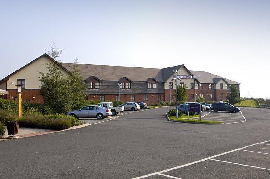 Premier Inn イブシャム エクステリア 写真